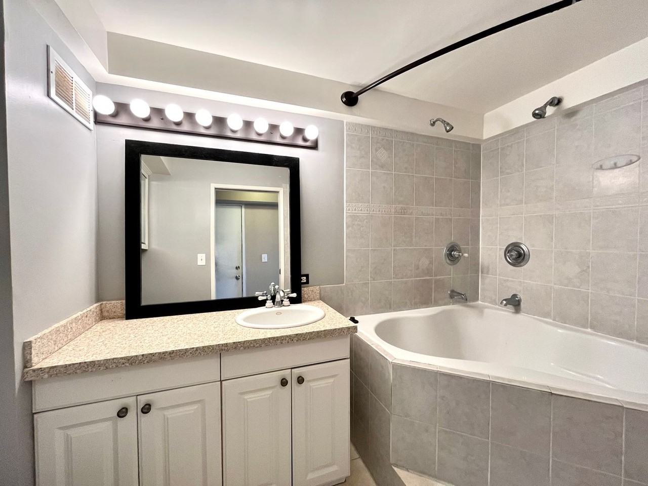 2115 Ala Wai Boulevard #1504 - Photo 5 of 16