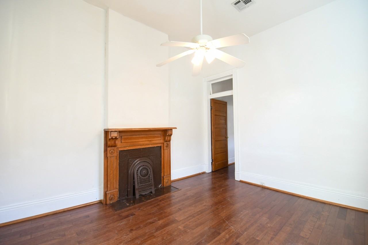 1537 Adams Street - Photo 2 of 8