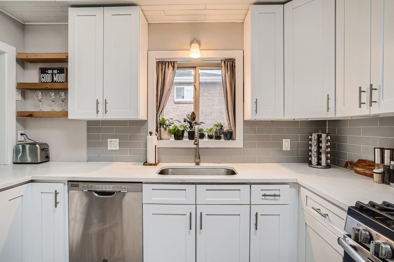 2575 South Utica Street - Photo 6 of 16