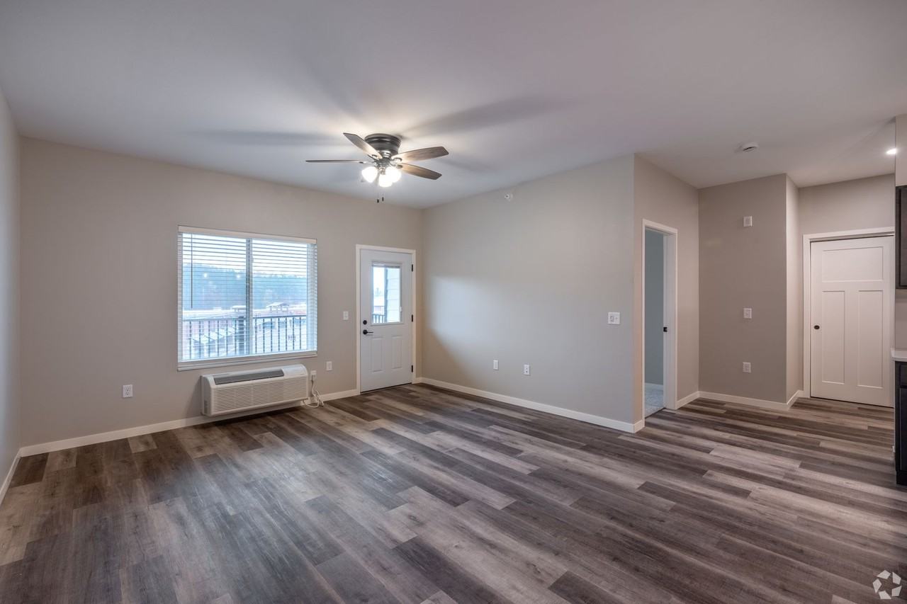 Northern Lights Bldg. 01 - Photo 5 of 50