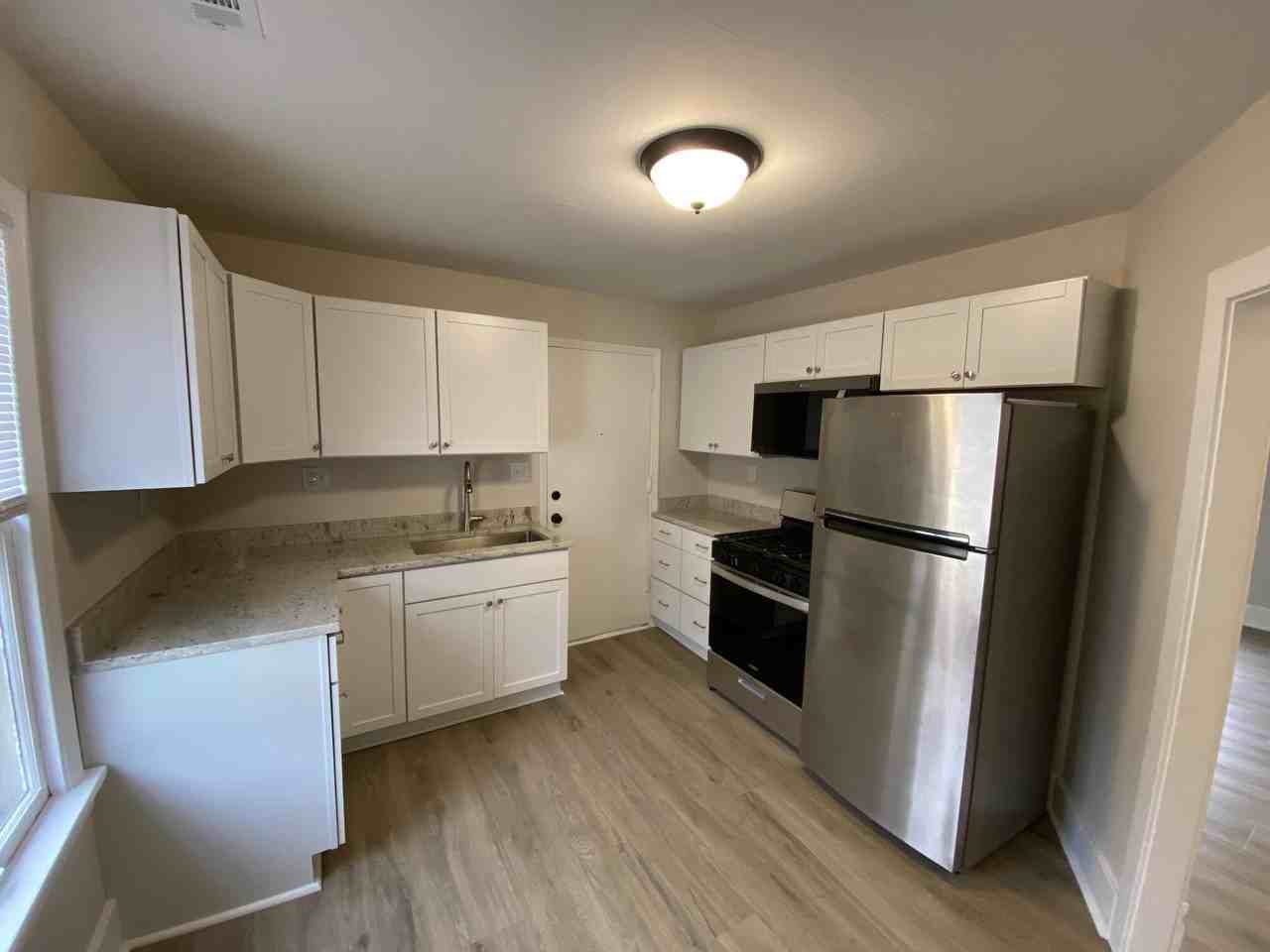 618 W. State St. - Gen - Photo 4 of 20