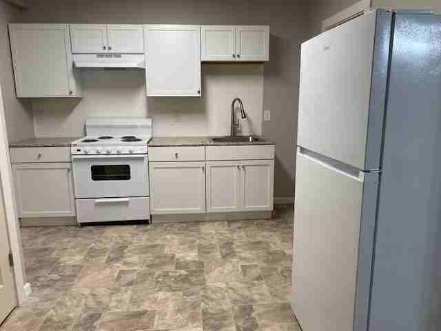 287 Elm Street - Photo 4 of 25