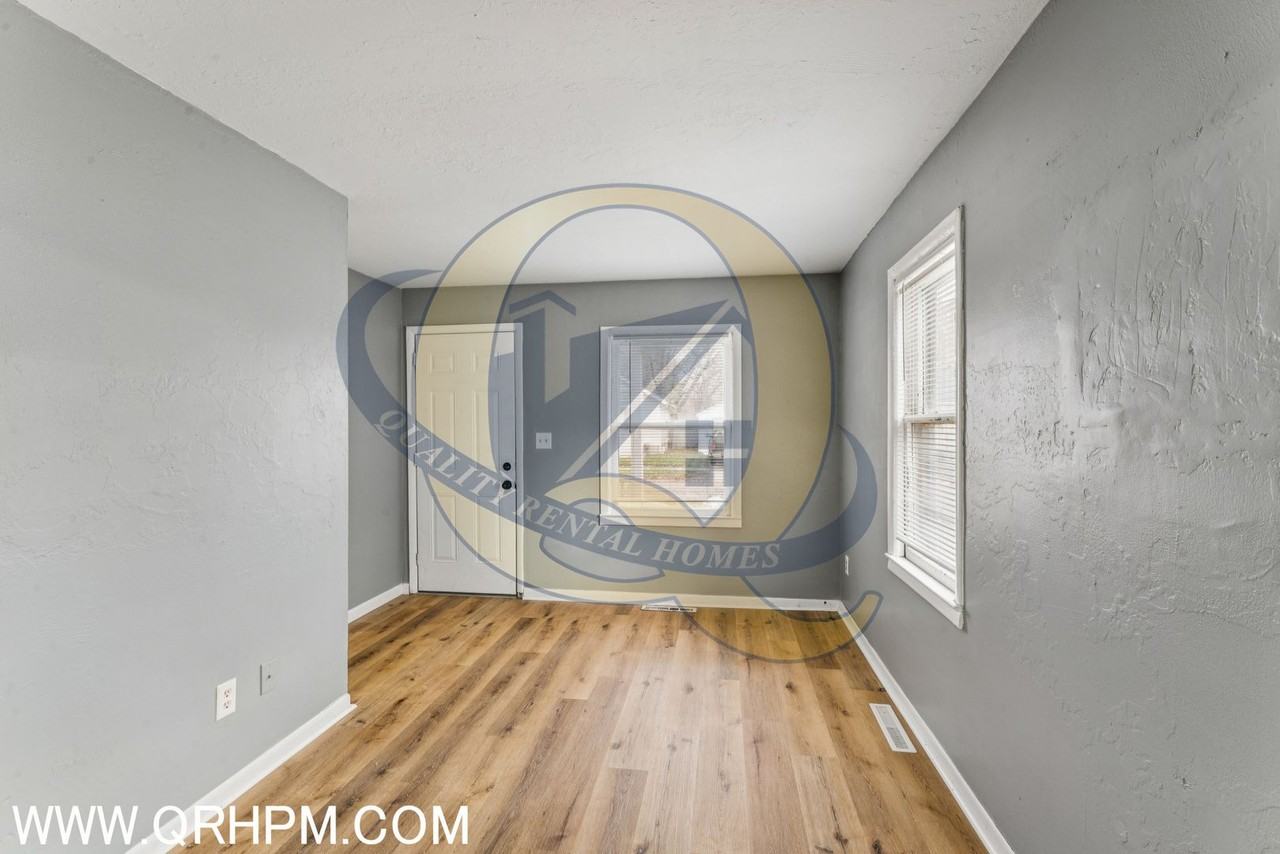 1807 Union Ave - Photo 4 of 19