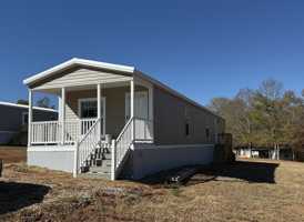 featured image of 105 Candlestick Ln