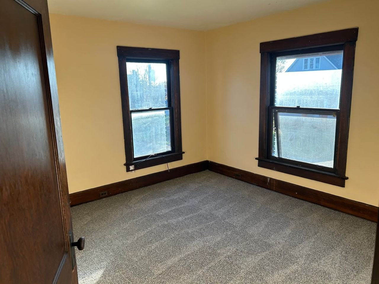 1432 Louisiana Ave Nw - Photo 6 of 10