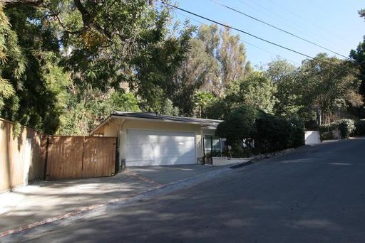 3720 Ventura Canyon Ave - Photo 2 of 25