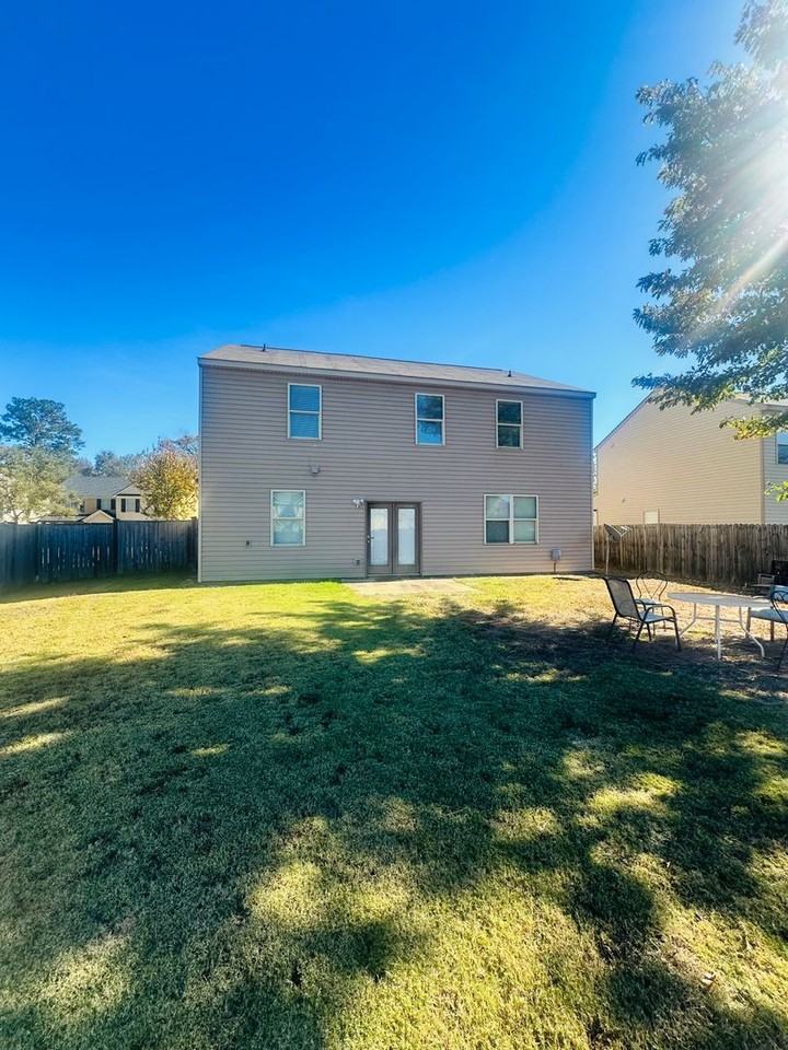 201 Flowing Meadows Dr - Photo 3 of 16