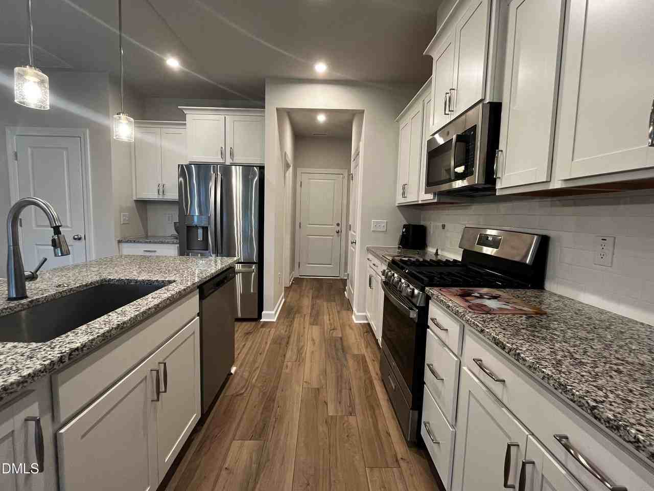 519 Brittany Ct - Photo 2 of 13