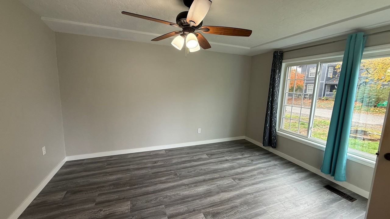 2800 Southeast 115th Avenue - Photo 4 of 24