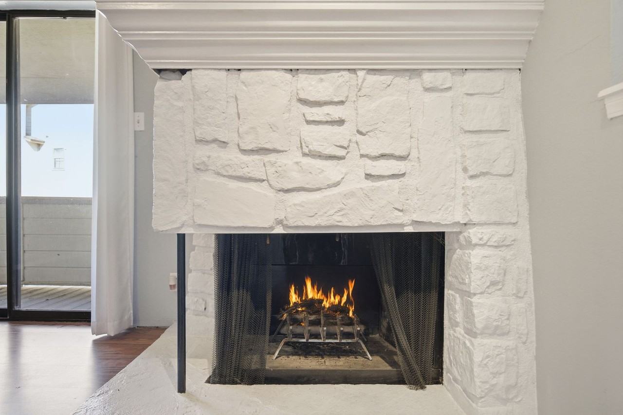 6355 6355 S 80th Ave #2H - Photo 6 of 24