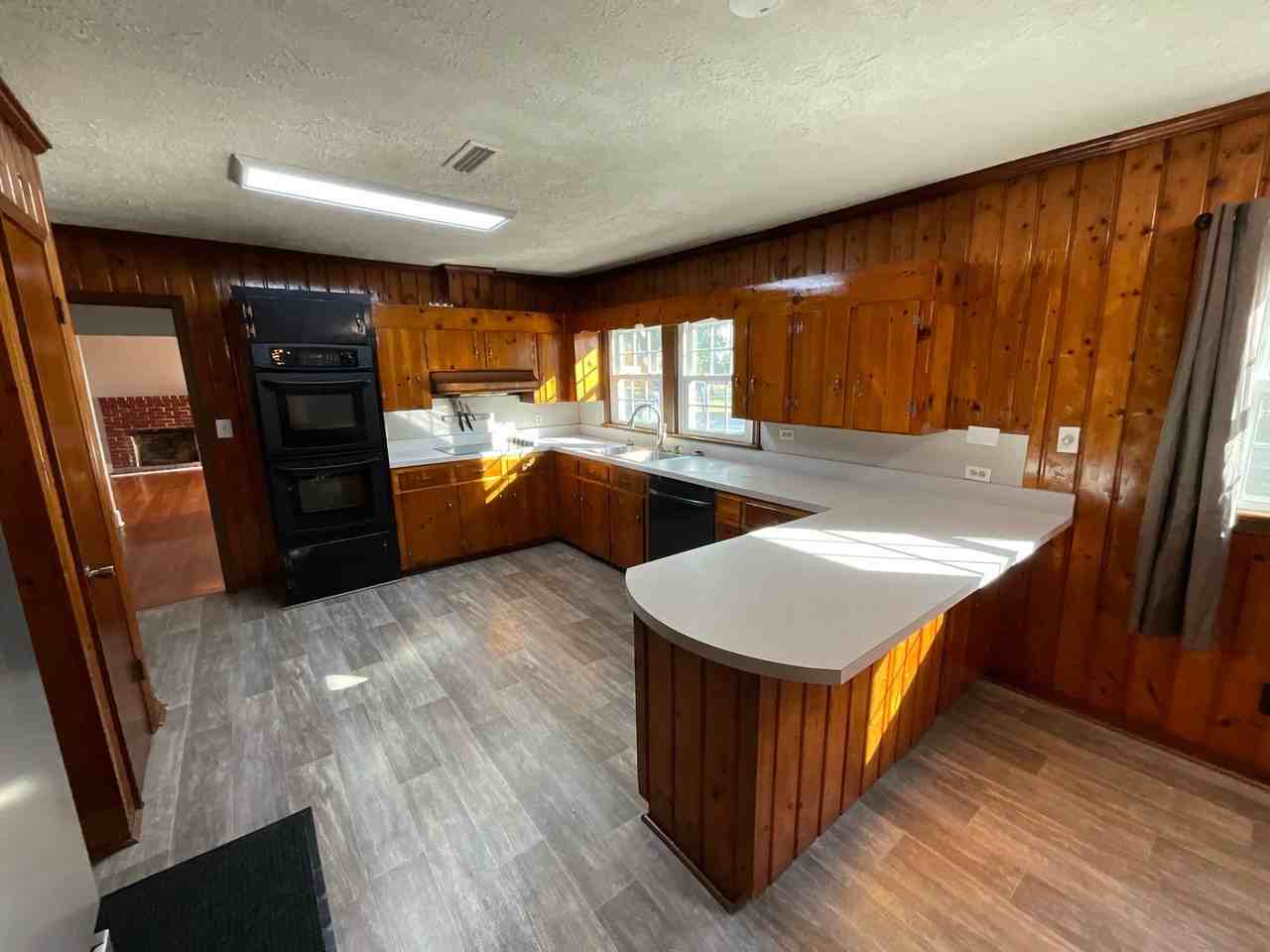 5290 Fort Road - Photo 4 of 15