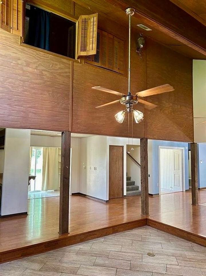 8523 Briarwood Place - Photo 5 of 37