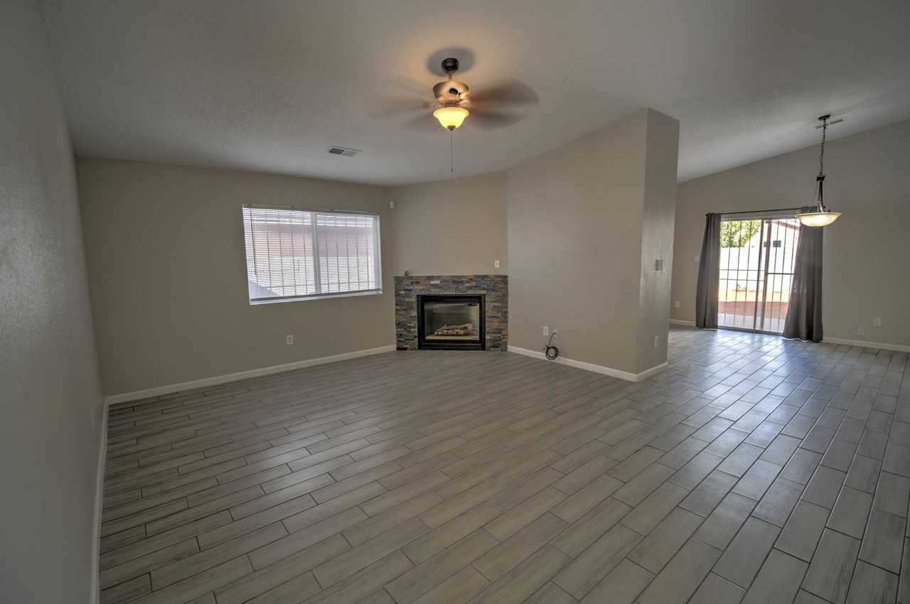 11605 Singing Arrow Avenue Southeast - Photo 2 of 12