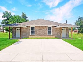 featured image of 205 Southwest 17th Street #1