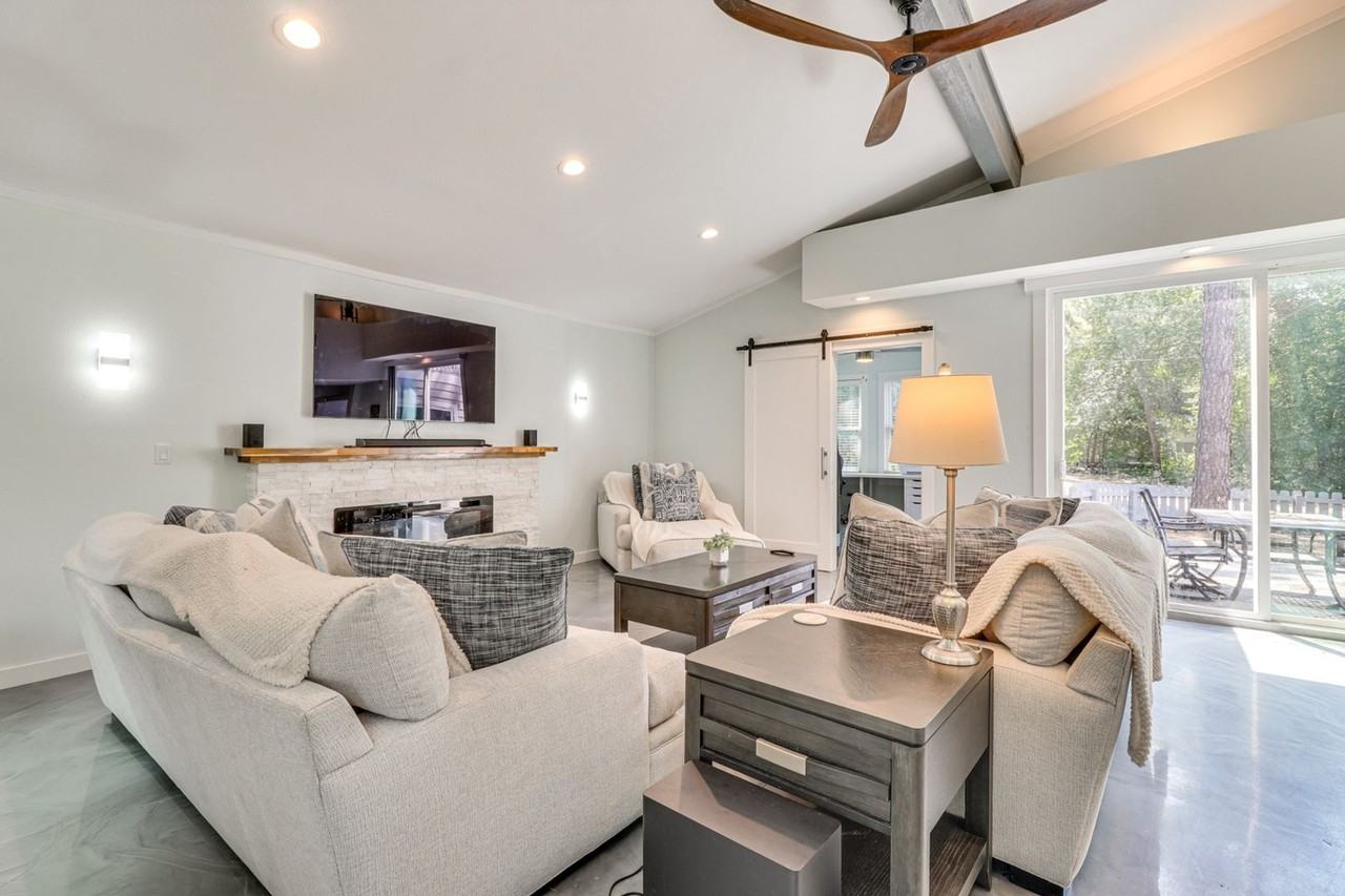 372 Plum St - Photo 5 of 26