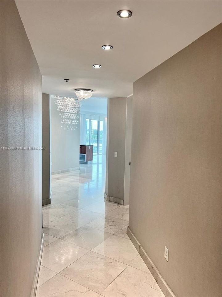 3131 Ne 188th St #702 - Photo 7 of 14