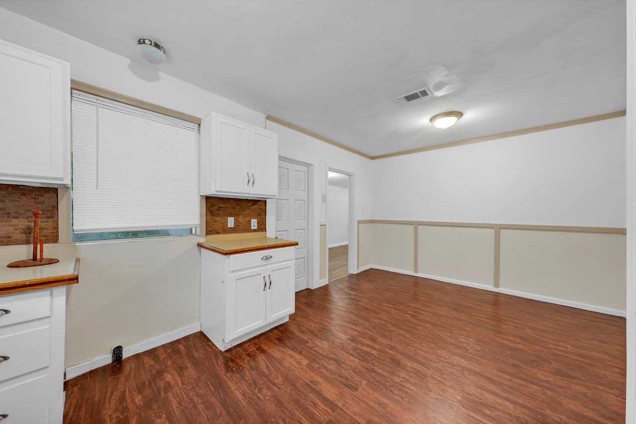 4813 Chaudron Drive - Photo 2 of 27