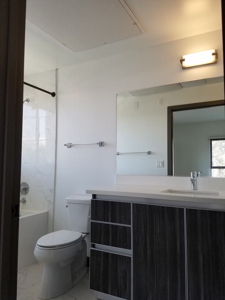 Come home to these New Modern Townhouse in Koreatown! - Photo 7 of 9