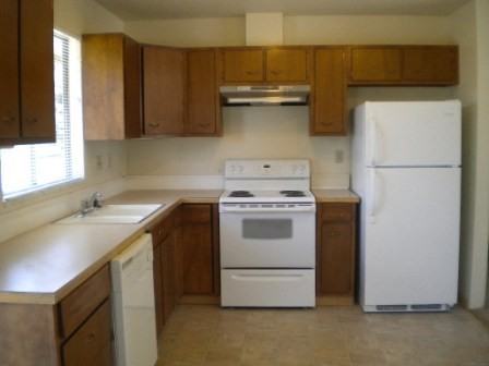 1322 North Baker Avenue - Photo 6 of 7