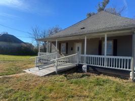 featured image of 1306 Davis Avenue