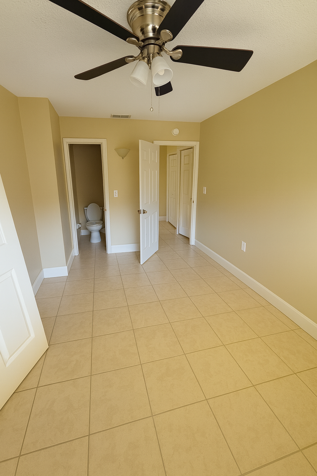 1800 3rd CT SE - Photo 2 of 9