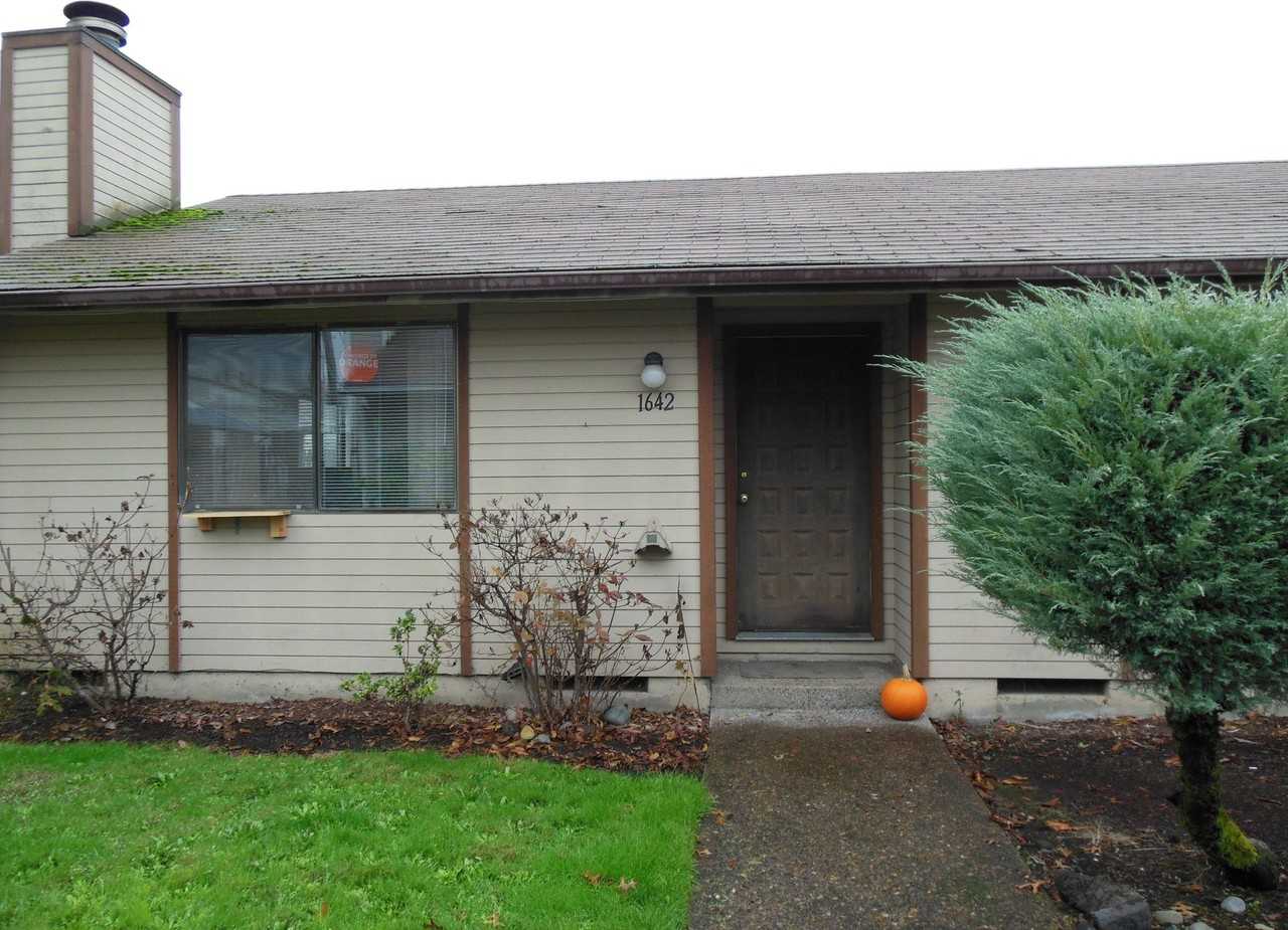 1642 23rd Ct Se - Photo 4 of 15