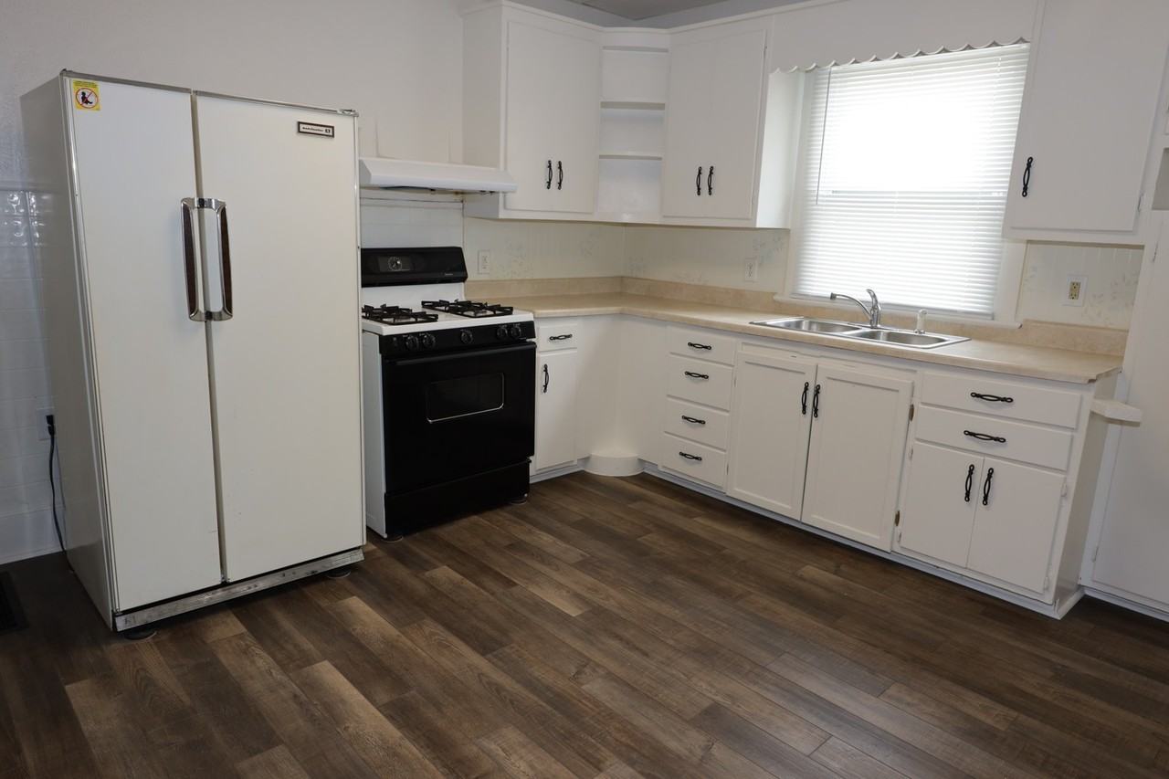 521 Dewey Avenue #1 - Photo 2 of 8