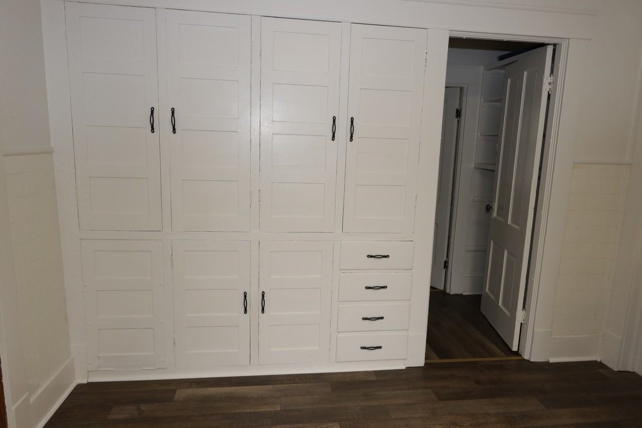 521 Dewey Avenue #1 - Photo 3 of 8