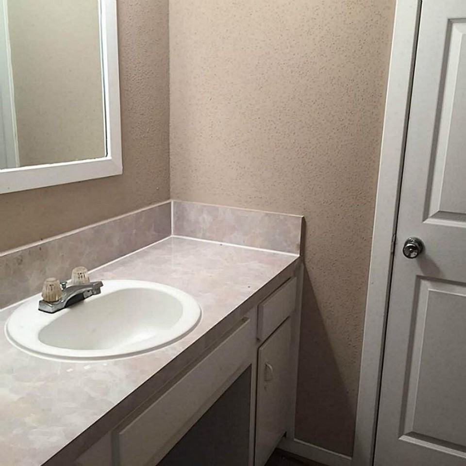 8208 Ash Rd - Photo 7 of 11