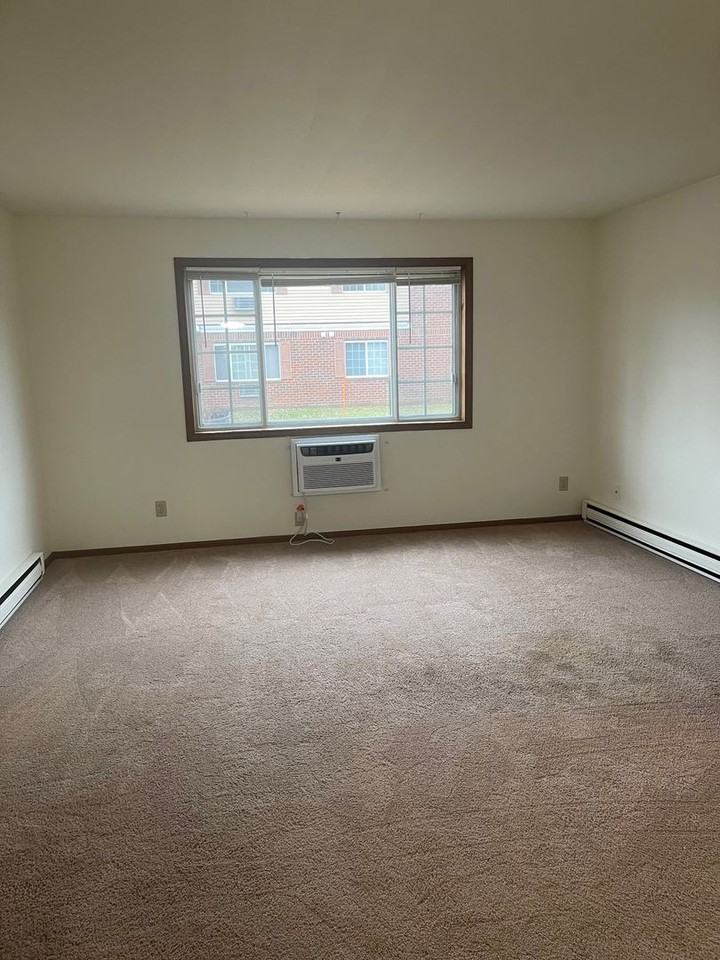 Pineview - Photo 7 of 45