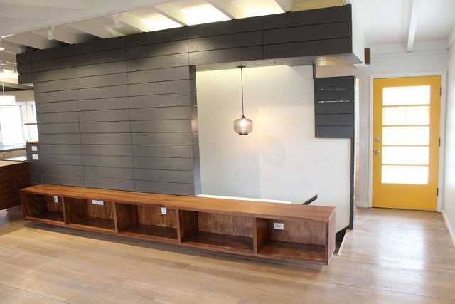 1009 Michael Road - Photo 2 of 30