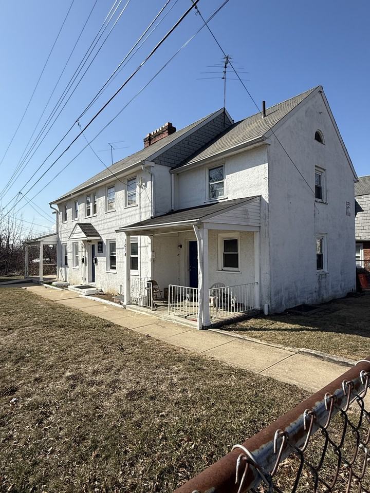 1012 Keystone Road - Photo 7 of 10