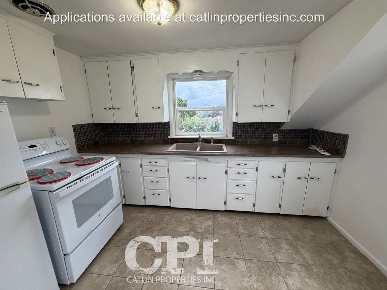 405 405 N 6th Avenue-Single - Family - Photo 6 of 8