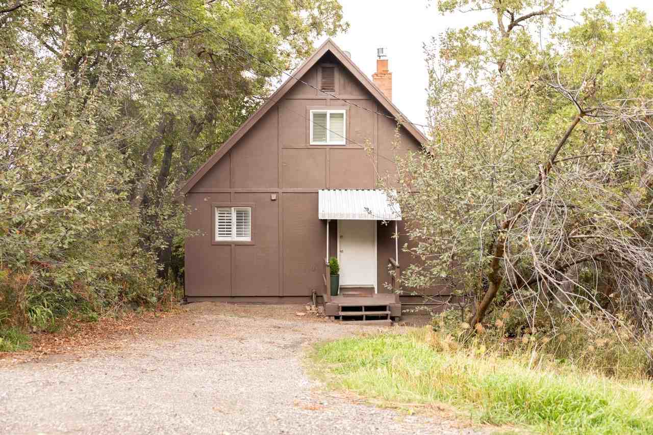 2562 Viking Drive - Photo 2 of 19