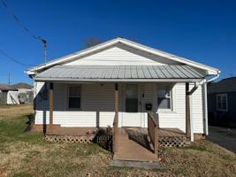 featured image of 717 Plantation Road