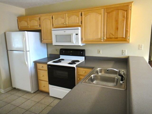 2013 Longview Court - Photo 5 of 35