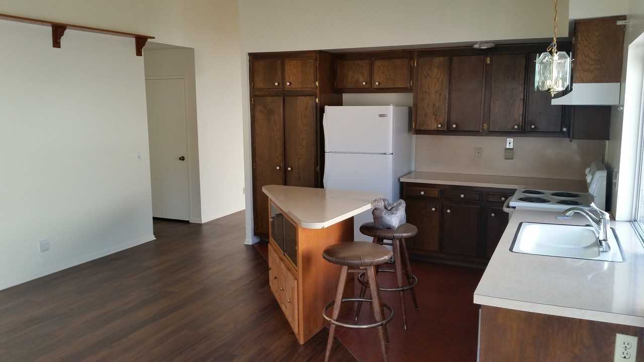 444 Blanco Ct - Photo 5 of 9