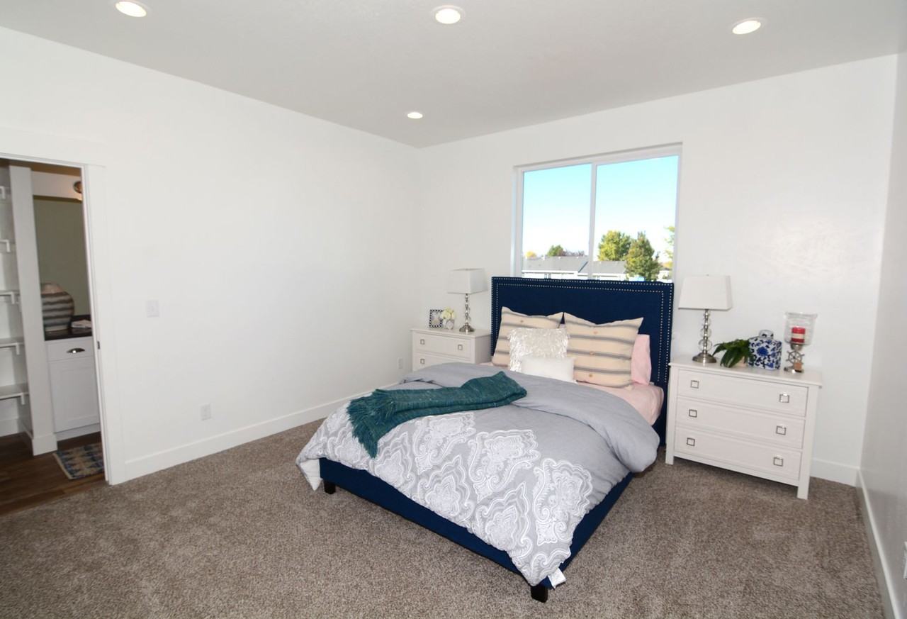 783 S 340 E - Photo 5 of 17