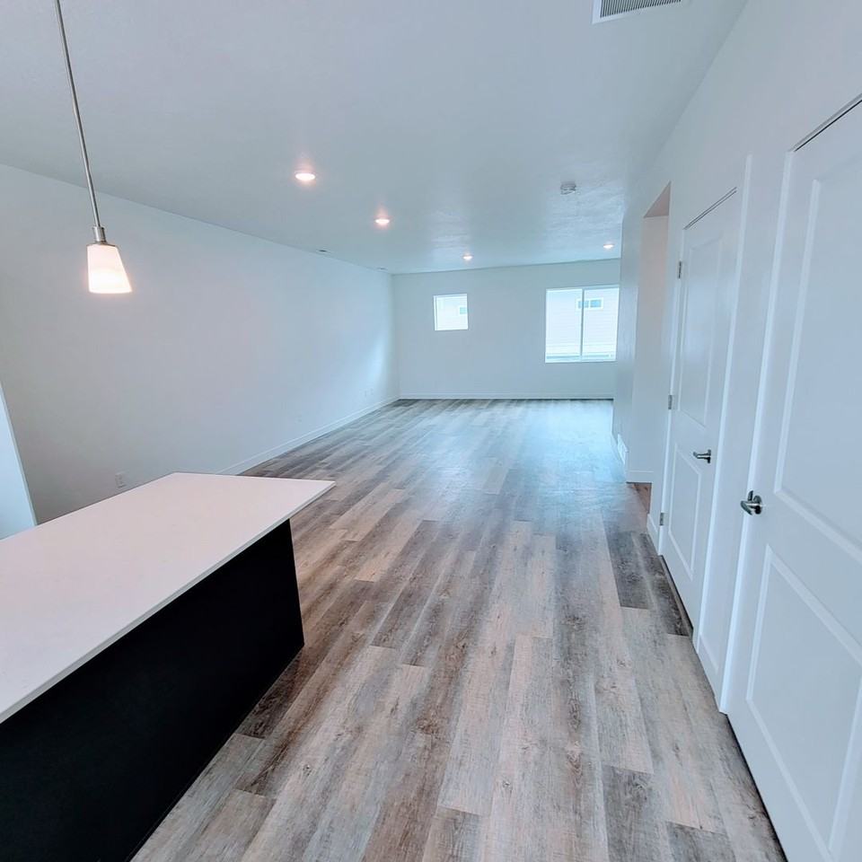 3562 S Blue Tee Ln - Photo 4 of 34