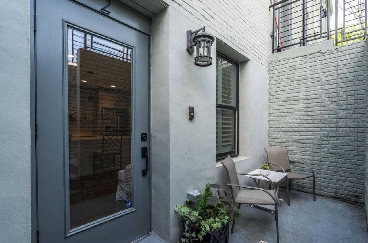 3924 W St Nw ##Nw - Photo 3 of 25