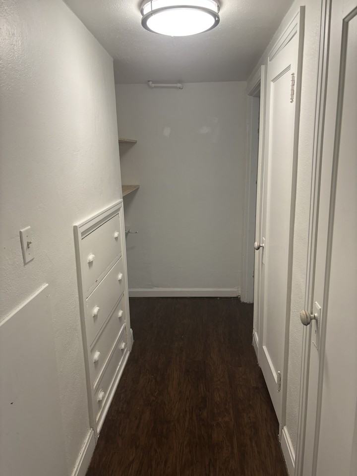 146 8th Street - Photo 7 of 9