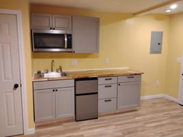 featured image of 889 Elm Street