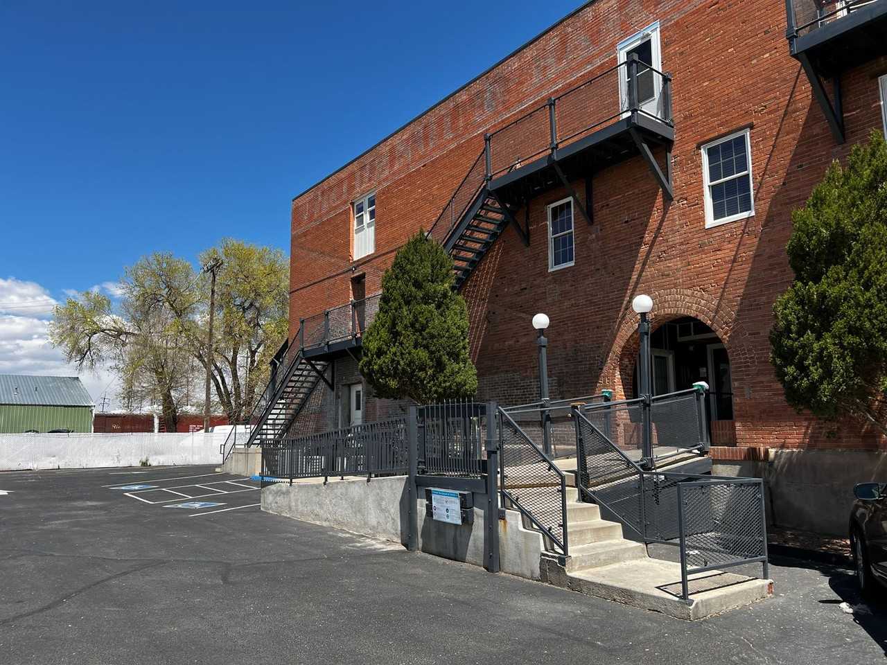 201 Lamkin Street #207