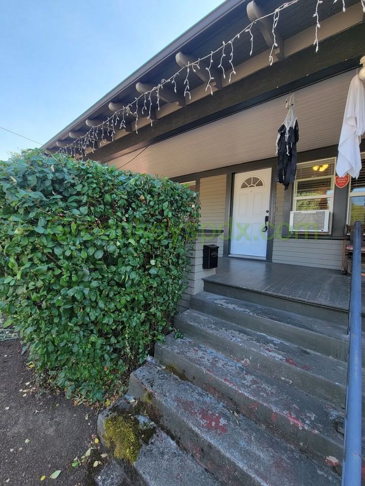 4606 Northeast Halsey Street - Photo 2 of 25