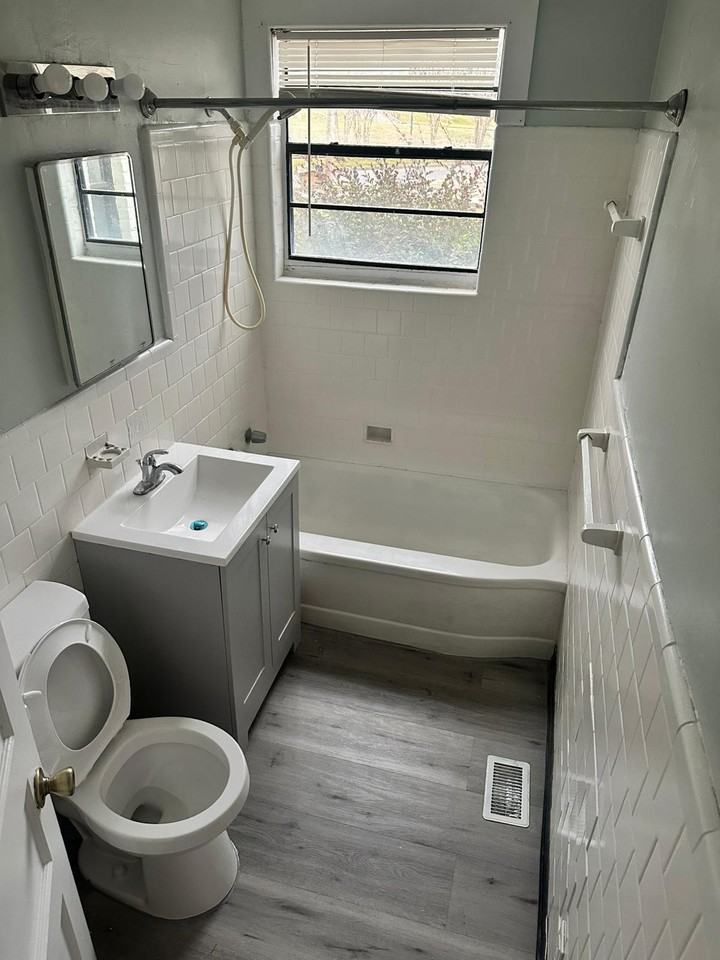 423 Church Street - Photo 4 of 18