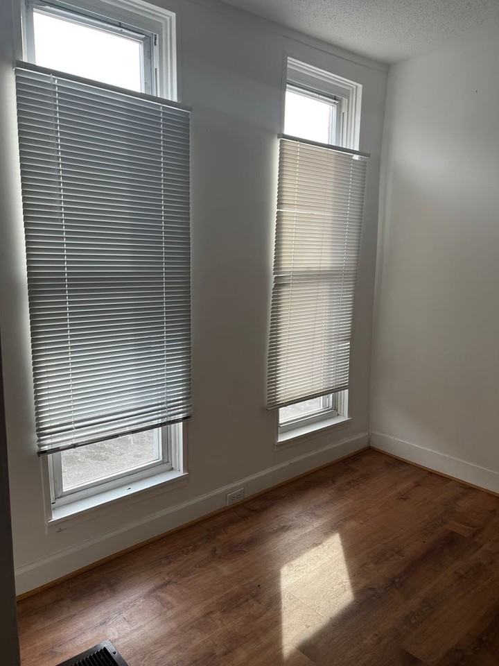 1918 Penrose Ave - Photo 2 of 18