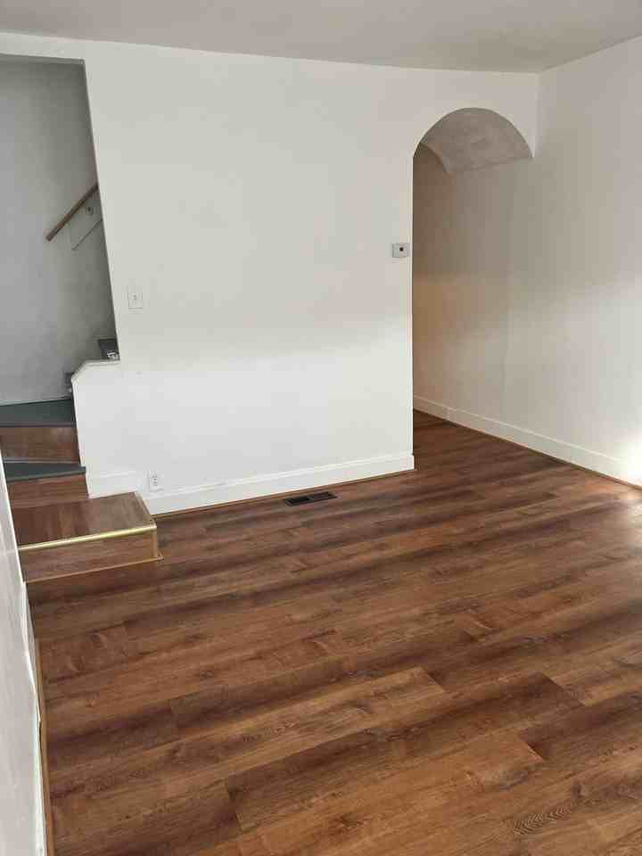 1918 Penrose Ave - Photo 3 of 18