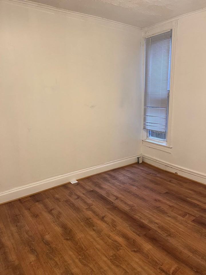 1918 Penrose Ave - Photo 5 of 18