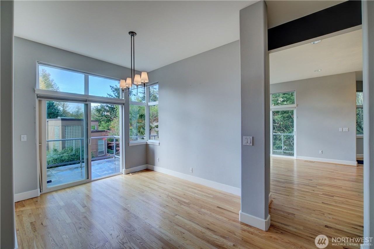 9425 110th Pl Ne - Photo 6 of 16