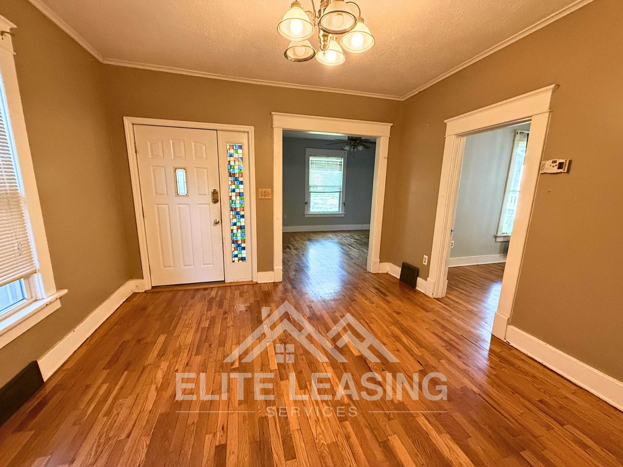 1242 Sw Wayne Ave - Photo 2 of 11